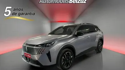 Usado Peugeot 5008 Allure 145 CV (106 kW) 2025 Plateado SUV