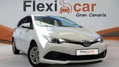 Blanco Usado 2018 Toyota Auris Hybrid Business Edition Berlina | 13.390 € (Buen precio)