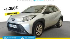Usado 2024 Toyota Aygo Play Utilitario | 15.250 € (Precio justo)