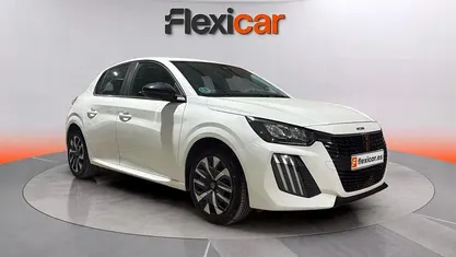 Usado Peugeot 208 Active 102 CV (75 kW) 2024 Blanco Utilitario