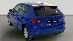 Azul Usado 2023 Skoda Fabia Ambition Utilitario | 16.490 € (Precio justo)
