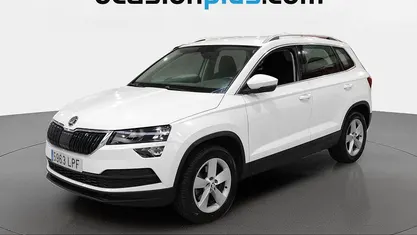 Usado Skoda Karoq Ambition 150 CV (110 kW) 2021 Blanco SUV