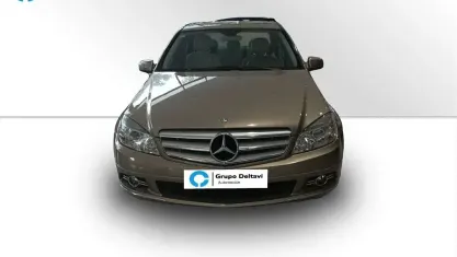 Usado Mercedes C220 Avantgarde 170 CV (125 kW) 2009 Gris / plata Berlina