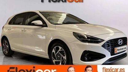 Begagnad Hyundai i30 120 HK (88 kW) 2024 Vit Sedan