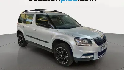 Usado Skoda Yeti Ambition 110 CV (80 kW) 2017 Gris plata SUV