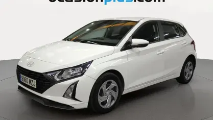 Käytetty Hyundai i20 80 HP (58 kW) 2025 Valkoinen Viistoperä