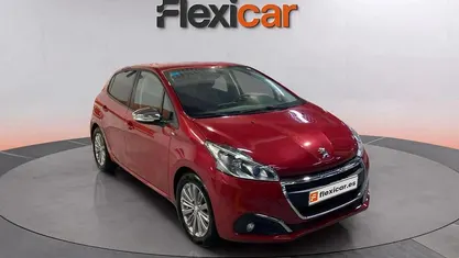 Usado Peugeot 208 Access 82 CV (60 kW) 2017 Utilitario