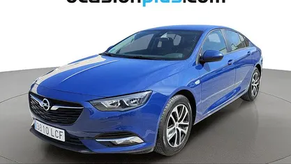 Usado Opel Insignia Selective 140 HP (102 kW) 2019 Azul Sedan