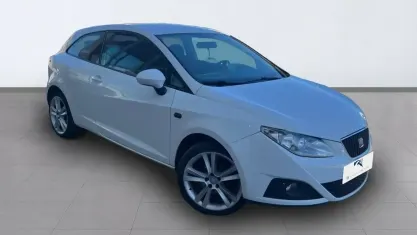 Usado Seat Ibiza 85 CV (62 kW) 2009 Blanco Utilitario