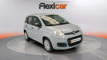 Usado Fiat Panda 71 CV (52 kW) 2022 Gris Utilitario
