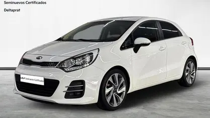 Blanco Usado 2017 Kia Rio Utilitario | 9900 € (Precio justo)