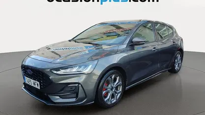 Usado Ford Focus ST-Line 125 CV (91 kW) 2023 Gris Utilitario