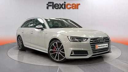 Usado Audi A4 Premium 354 CV (260 kW) 2017 Blanco Familiar