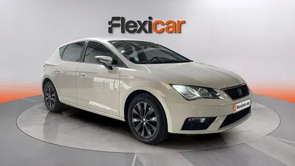 Usado Seat Leon Style 130 CV (95 kW) 2019 Berlina