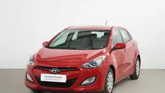 Rojo Usado 2014 Hyundai i30 Berlina | 10.490 € (Un poco caro)