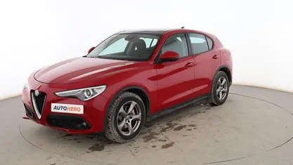 Usado Alfa Romeo Stelvio 150 CV (110 kW) 2017 Rojo SUV