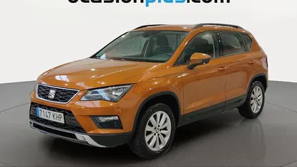 Usado Seat Ateca 4Drive 150 CV (110 kW) 2018 Naranja SUV