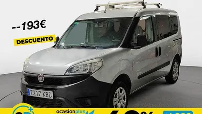 Usado Fiat Doblò Pop 90 CV (66 kW) 2017 Gris Monovolumen