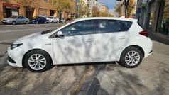 Toyota Auris Hybrid