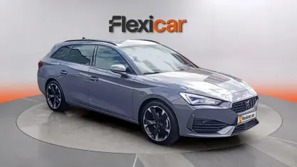 Usado Cupra Leon 150 CV (110 kW) 2023 Gris Familiar