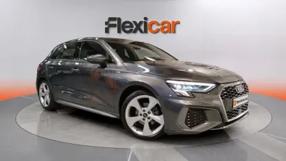 Usado Audi A3 Premium 110 CV (80 kW) 2022 Gris Berlina