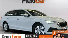 Blanco Usado 2023 Skoda Octavia Style Familiar | 23.990 € (Precio justo)
