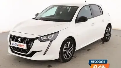 Usado Peugeot 208 Allure 101 CV (74 kW) 2023 Blanco Utilitario