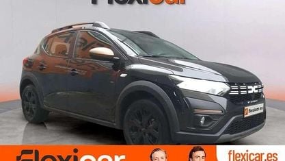 Usado Dacia Sandero Essentiel 101 CV (74 kW) 2025 Negro Utilitario