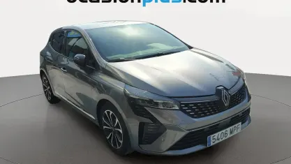 Usado Renault Clio Techno 91 CV (66 kW) 2024 Gris Utilitario