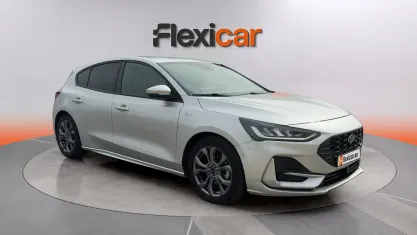 Usado Ford Focus ST-Line 155 CV (114 kW) 2023 Gris Berlina