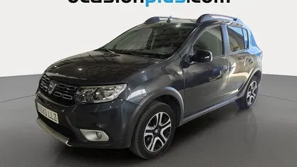 Gris Usado 2020 Dacia Sandero Essentiel Utilitario | 10.845 € (Precio justo)