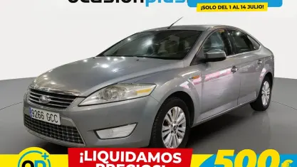 Usado Ford Mondeo Ghia 145 CV (106 kW) 2008 Gris Berlina
