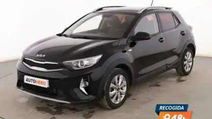 Usado Kia Stonic 101 HP (74 kW) 2022 Preto SUV