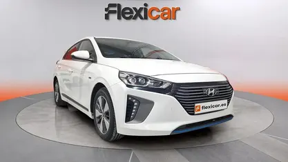 Usado Hyundai Ioniq 141 CV (103 kW) 2019 Blanco Utilitario