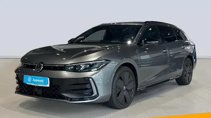 Usado VW Passat R-line 272 CV (200 kW) 2025 Familiar