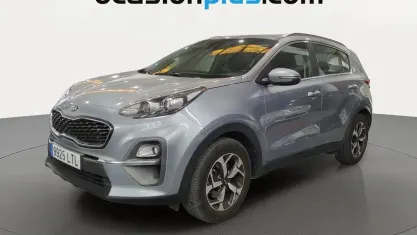 Usado Kia Sportage 136 CV (100 kW) 2021 Gris plata SUV