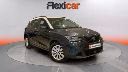 Używany Seat Arona Style 116 KM (85 kW) 2022 Szary SUV