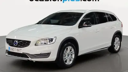 Usado Volvo V60 CC Kinetic 150 CV (110 kW) 2018 Blanco Familiar
