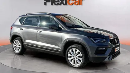 Usado Seat Ateca 150 CV (110 kW) 2023 Gris SUV