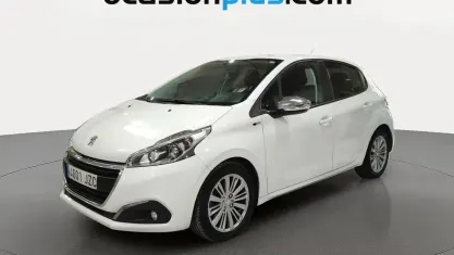 Usado Peugeot 208 Style 75 CV (55 kW) 2017 Blanco Utilitario