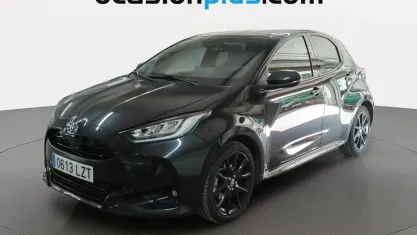 Usado Toyota Yaris Style 116 CV (85 kW) 2022 Negro Utilitario