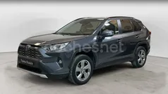 Gris Usado 2021 Toyota RAV4 Hybrid Style SUV | 31.250 € (Precio justo)