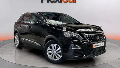 Usado Peugeot 3008 Active 120 CV (88 kW) 2017 Monovolumen
