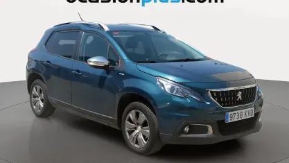 Usado Peugeot 2008 Style 82 CV (60 kW) 2019 Verde SUV