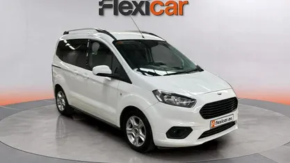 Usado Ford Tourneo Courier Titanium 100 CV (73 kW) 2019 Monovolumen