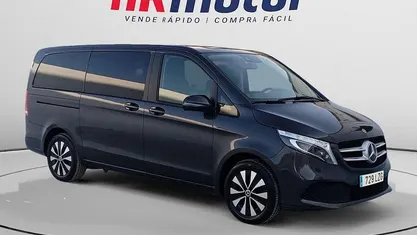 Usado Mercedes V220 163 CV (119 kW) 2022 Azul Monovolumen