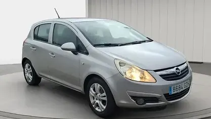 Usado Opel Corsa 86 CV (63 kW) 2010 Berlina