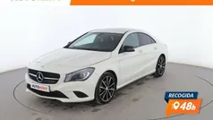 Blanco Usado 2014 Mercedes CLA200 Urban Berlina | 16.799 € (Buen precio)