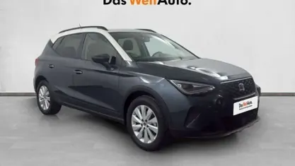 Usado Seat Arona Style 116 CV (85 kW) 2025 Gris SUV