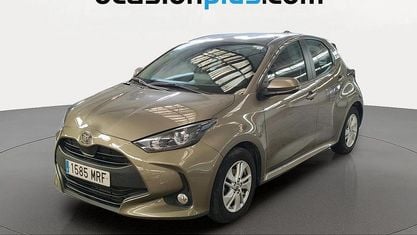Używany Toyota Yaris Edition 125 KM (91 kW) 2024 Brązowy Hatchback